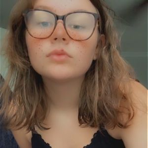 Meet your Posher, Aria